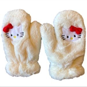 Kawaii Sanrio Plush White Hello Kitty Mittens. NEW